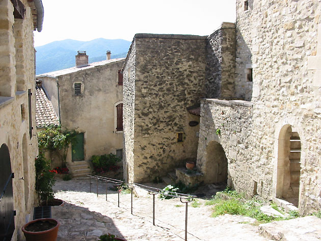 photo Pot Laval provence