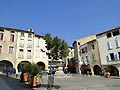 Place de Bagnols sur C�ze