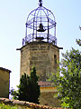 Campanile du village de Courth�zon