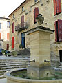 Fontaine du village de S�rignan du Comtat