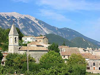 savoillan, village provençal, drome provencale