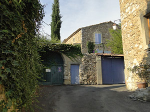 stones houses vallabix